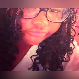 Meet your Posher, Kaitlyn